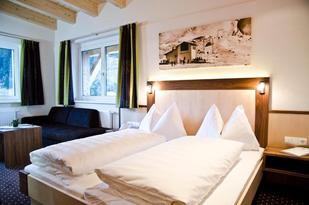 Hotel Tannenhof Ischgl Room photo