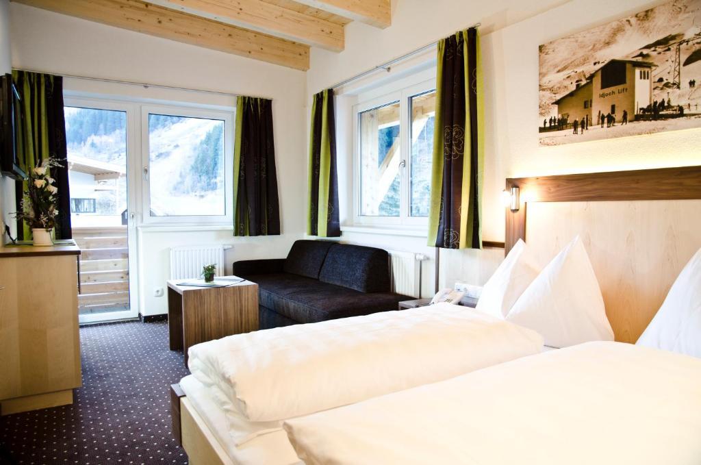 Hotel Tannenhof Ischgl Room photo
